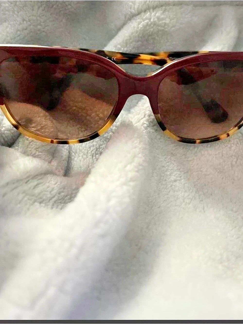Coach HC 8132 Tortoise Cat-Eye Sunglasses Brown & Black Like New